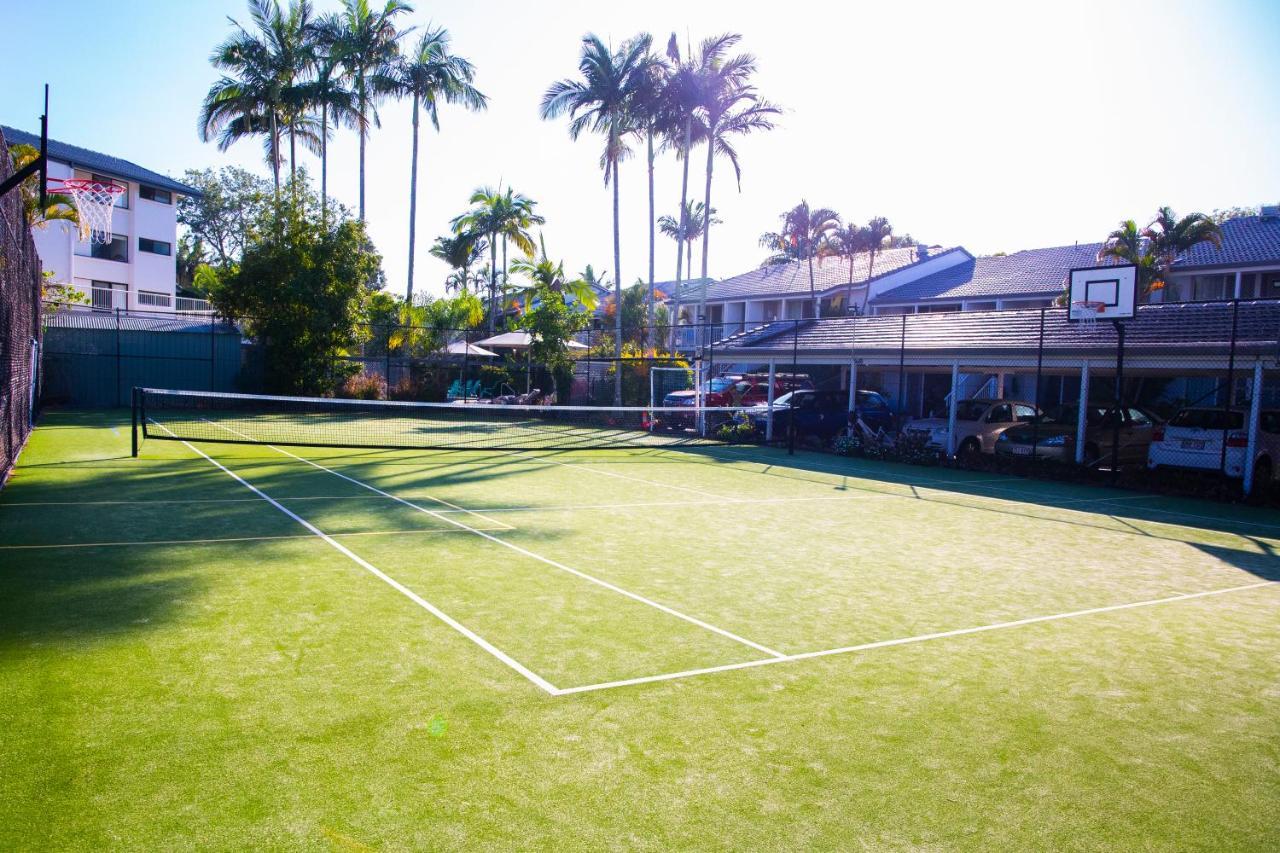 2 Bedroom Renovated Townhouse, Walk To Noosa River Noosaville Exterior foto